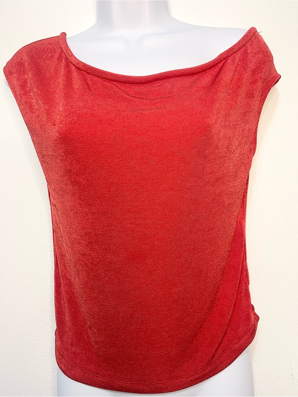 Gianni Bini Red Boatneck Tank Top PTP 18”-22”